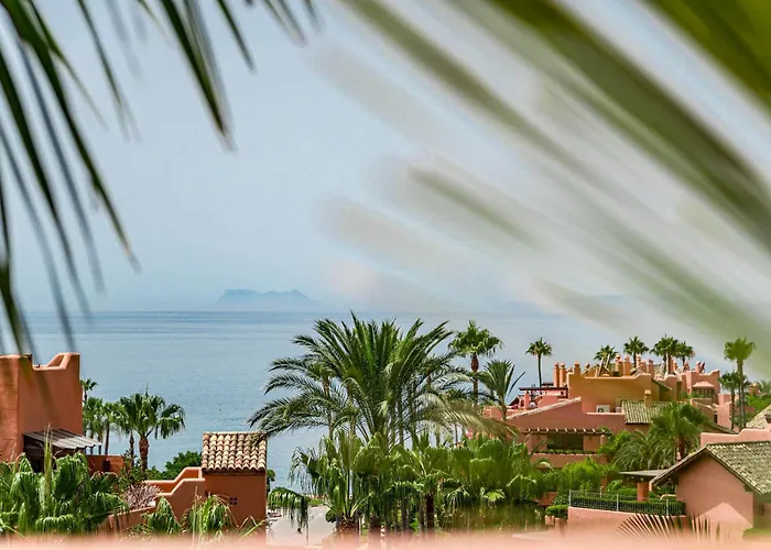 Luxury 3 Bed Duplex Penthouse, 3 Mins Walk To The Apartamento