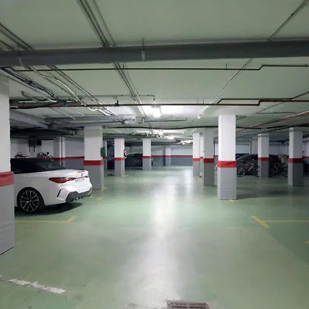 Luxury 3 Bed Duplex Penthouse, 3 Mins Walk To The