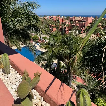 Apartman Luxury 3 Bed Duplex Penthouse, 3 Mins Walk To The