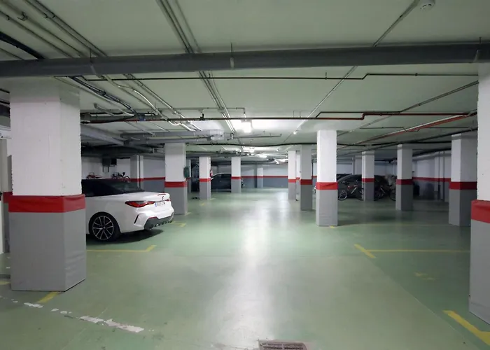 Luxury 3 Bed Duplex Penthouse, 3 Mins Walk To The