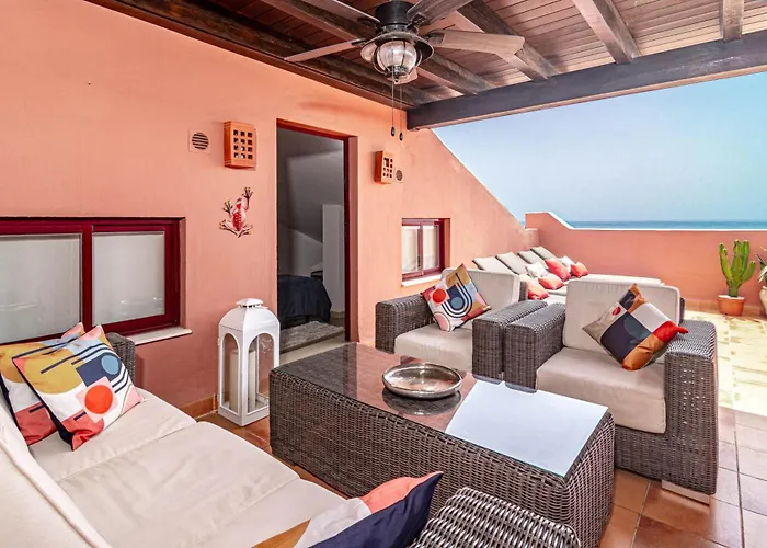 Luxury 3 Bed Duplex Penthouse, 3 Mins Walk To The Appartement *