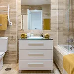 Appartement Luxury 3 Bed Duplex Penthouse, 3 Mins Walk To The