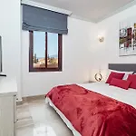 Appartement Luxury 3 Bed Duplex Penthouse, 3 Mins Walk To The *