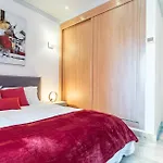 Luxury 3 Bed Duplex Penthouse, 3 Mins Walk To The * Estepona