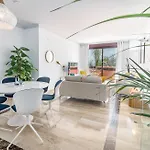 Appartement Luxury 3 Bed Duplex Penthouse, 3 Mins Walk To The *